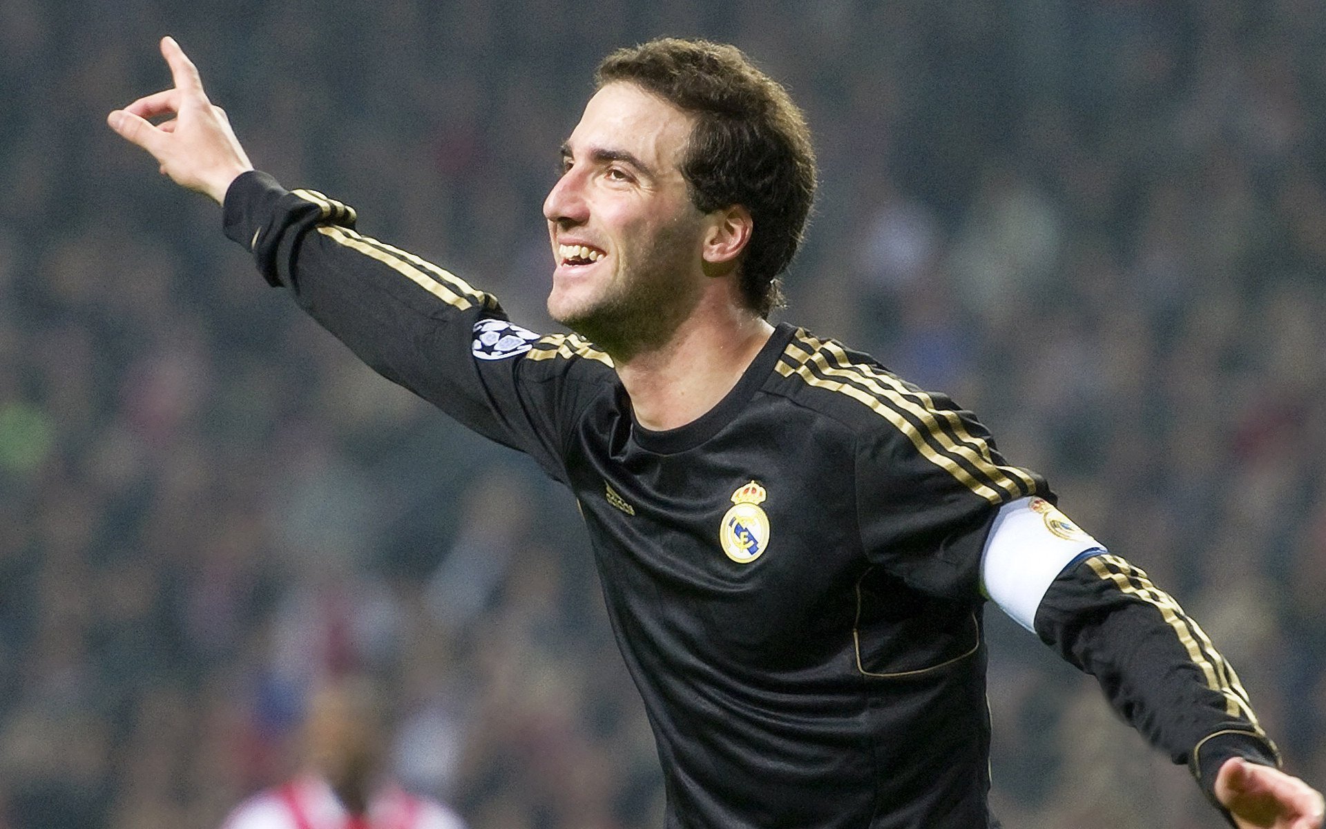 这一扣让全场尖叫